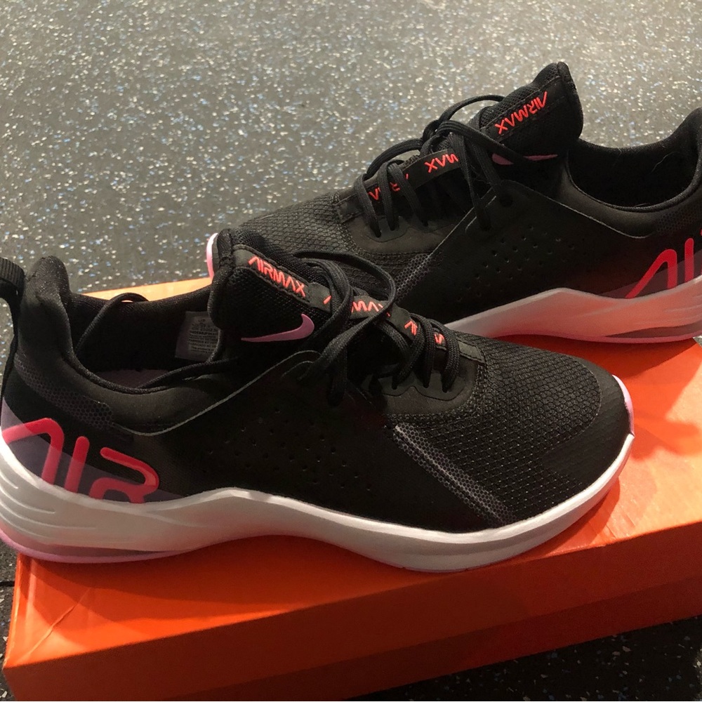 Womens Nike Air Max Bella TR 3
